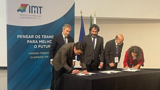 Viajar de transporte público em território nacional vai ser futuramente mais fácil!